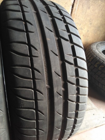 Strial High Perfomance. 195/50R 15