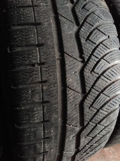 Michelin Pilot  Alpin PA 4 235/50R 17