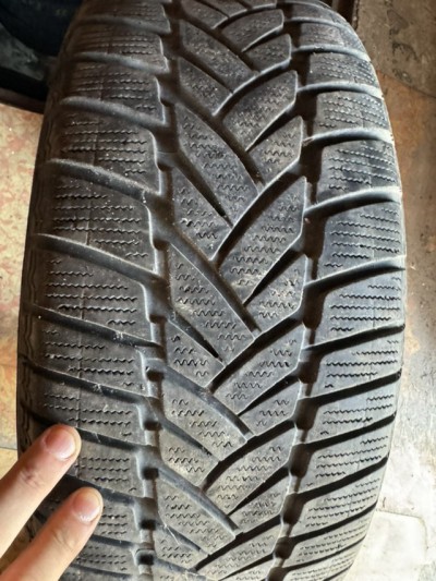 Dunlop spwintersport M3 215/55R 17