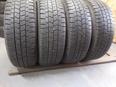 Шини на авто в хорошому стані GoodYear Cargo Ultra Grip шириною 205 висотою 65 радіусом R 16C низькі ціни