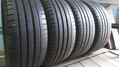Hankook Ventus S1 EVO2../ 245/45R 18