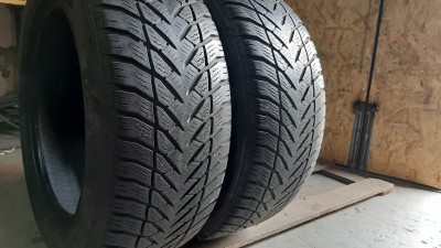 Good Year Ultra Grip+. 255/55R 18