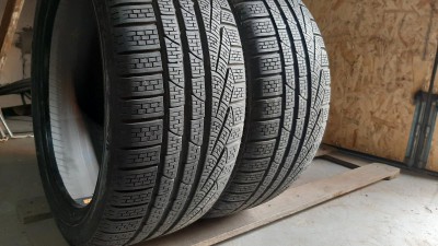 Pirelli Sottozero Winter 240//. 235/50R 17