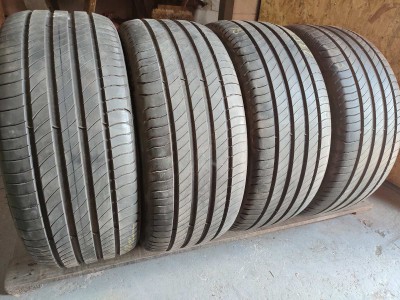 Michelin Primacy 4//../. 235/40R 19