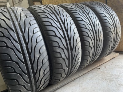 Vredestein Ultrac 235/40R 18
