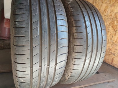 Good Year Efficient Grip 225/55R 16