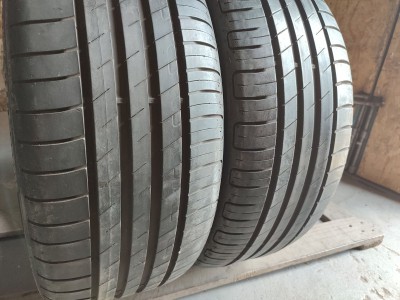 Goodyear Efficient Grip 225/45R 18