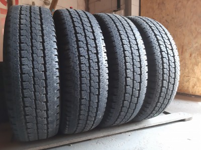 Michelin Agilis 81 ./… 225/75R 16C