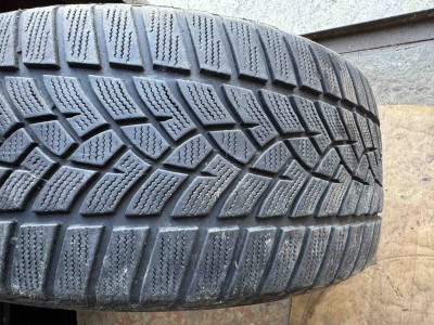 GoodYear UltraGrip Perfomance + 235/45R 18