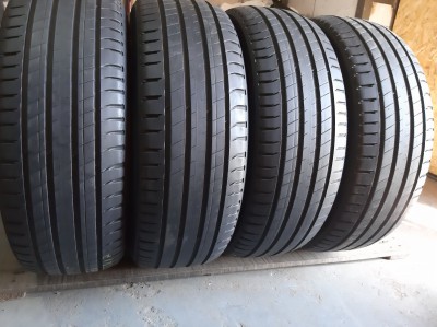 Michelin Latitude sport 3 235/65R 17