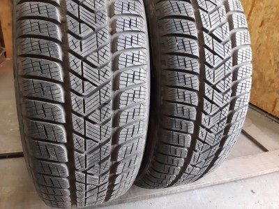 Pirelli Scorpion Winter.////. 215/60R 17