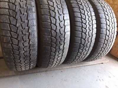 Kumho PowerGrip KC11 225/70R 15C