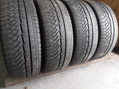 Michelin PilotAlpinPA4 ../. 235/45R 18