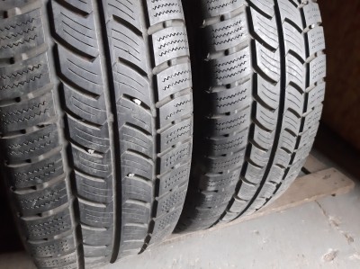 Continental Vanco Winter 2 .. 235/65R 16C