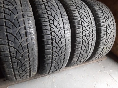 Dunlop SP WinterSport 3D ../ 235/60R 17