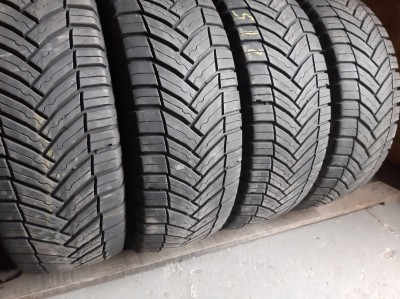 Michelin Agilis Cross Climate ../// 215/65R 16C