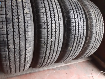 Bridgestone Dueller H/T 684 ../.. 205/70R 15
