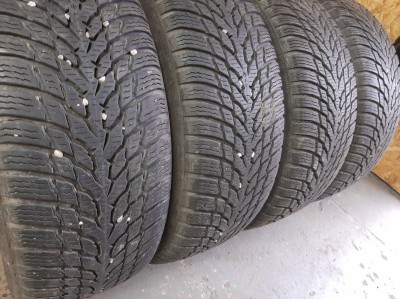 Nokian WR Snowproof .. 215/60R 16