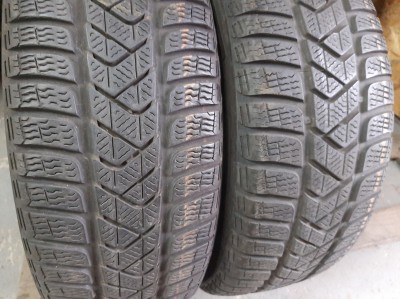 Pirelli Sottozero 3 ../ 215/60R 16