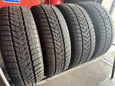 Уживані шини з Європи  Pirelli Sottozero3  205/50 R 17  Шини на авто в хорошому стані Pirelli Sottozero3  шириною 205 висотою 50 радіусом R 17 низькі ціни
