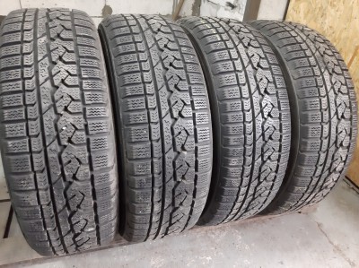 Kumho I Zen RV  .. 225/65R 17