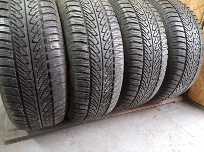 Good Year Ultra Grip 8  …./ 255/60R 18
