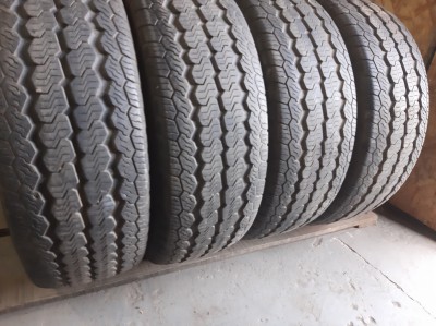 Continental Vanco Four Season  .. 235/65R 16C
