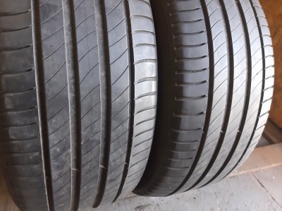 Michelin Primacy 4 . .. 235/45R 17