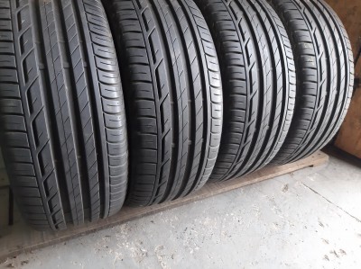 Bridgestone TuranzaT001  ….. 225/50R 17