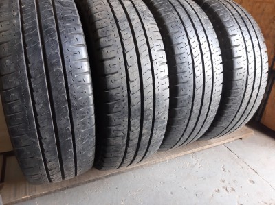 Michelin Agilis.. . 215/65R 16C