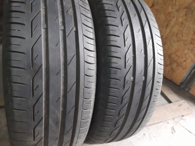 Bridgstone Turanza T001   ..  . 195/65R 15
