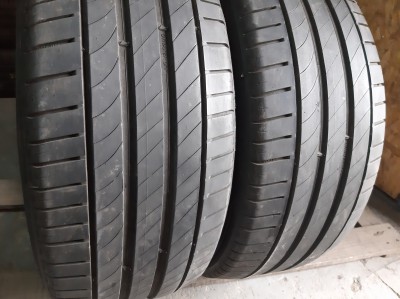 Kleber Dynaxer UHP  .. … 235/45R 18