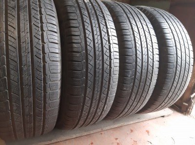 Michelin Latitude Tour .. 215/65R 16