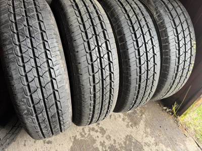 Barum Vanis 2 ../ 195R 14C