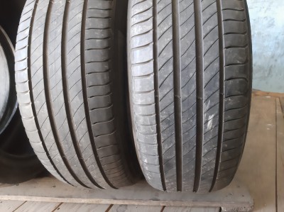 Michelin Primacy 4  .. . 215/60R 16