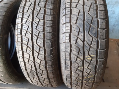 Bridgestone Dueler H/T   ..  . 215/65R 16