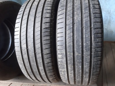 Michelin Latitude Sport 3../ 235/55R 19
