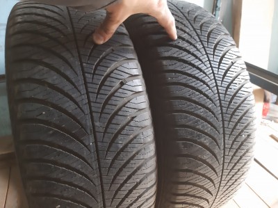 Good Year Vector 4 Seasons .. 215/55R 17