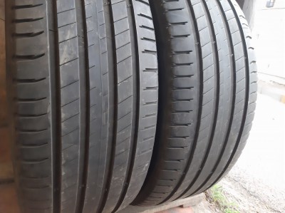 Michelin Latitude Sport 3  ../ 235/55R 19