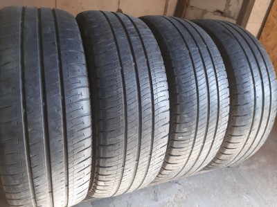 Шини на авто в хорошому стані Michelin Agilis   … шириною 235 висотою 65 радіусом R 16C низькі ціни