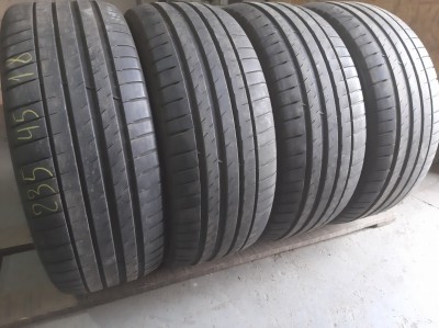 Michelin Pilot Sport 4.  ..  .. 235/45R 18