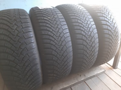 Falken Eurowinter HS 01  .. 215/55R 18