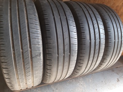 Dunlop Enasave EC 300 ../ 215/60R 16