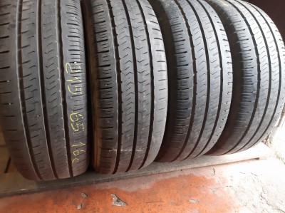 Hankook Radial RA 28 E  /./…. 215/65R 16C