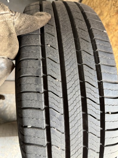 Michelin Defender 2   .. 225/60R 18