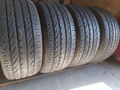 Pirelli Pzero Nero GT   //. 255/40R 19