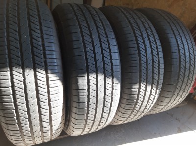 Шини на авто в хорошому стані Yokohama Geolandar G95 шириною 225 висотою 60 радіусом R 17 низькі ціни