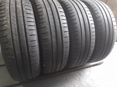 Шини на авто в хорошому стані Michelin Energy Saver шириною 205 висотою 65 радіусом R 15 низькі ціни