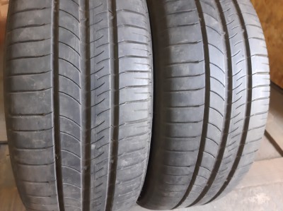 Шини на авто в хорошому стані Michelin Energy Saver шириною 215 висотою 60 радіусом R 16 низькі ціни