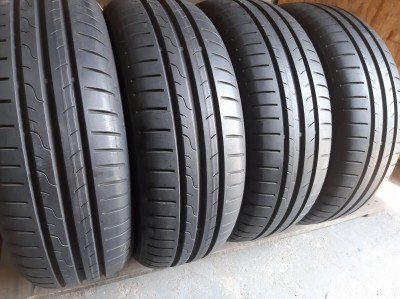 Шини на авто в хорошому стані Dunlop Sport Blue Response шириною 195 висотою 65 радіусом R 15 низькі ціни
